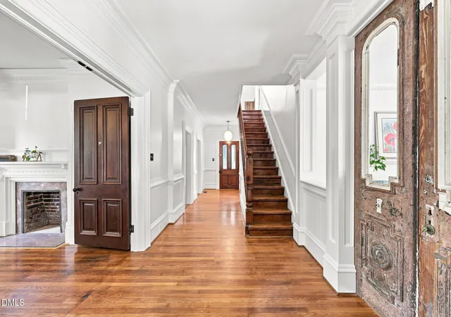 Photo 4 of Single family home for sale at 619 W Front St, Burlington, NC 27215 | MLS# 10191998 | Listing updated on 2026-09-14