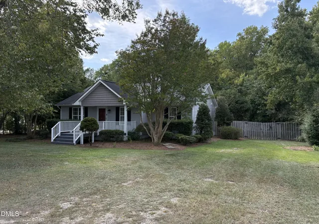 Photo 2 of Single family home for sale at 170 Scotts Crk Run, Angier, NC 27501 | MLS# 10192217 | Listing updated on 2026-10-06