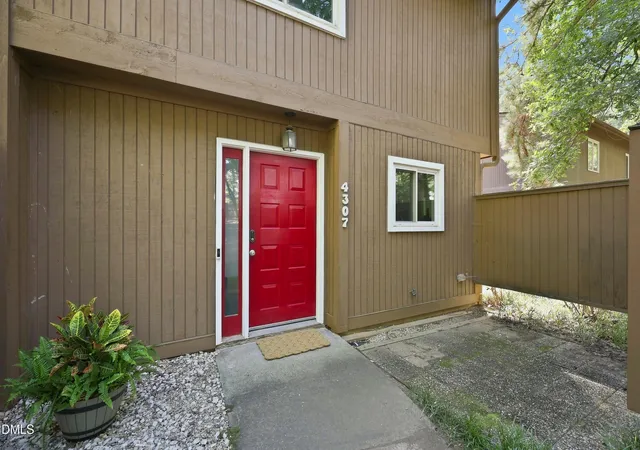 Photo 3 of Townhouse for sale at 4307 Southwind Dr, Raleigh, NC 27613 | MLS# 10191807 | Listing updated on 2026-09-14