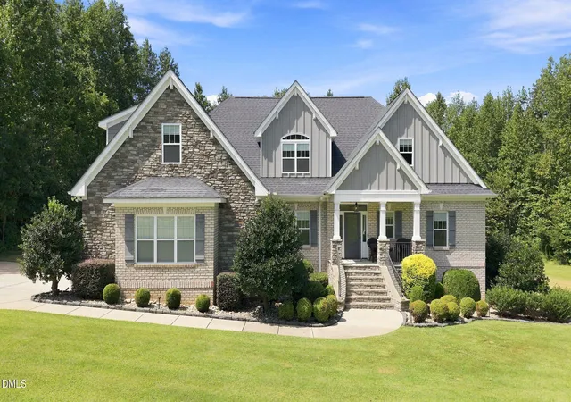Photo 3 of Sale Pending at 3446 W Hampton Dr, Rocky Mount, NC 27804 | MLS# 10191959 | Listing updated on 2026-09-15