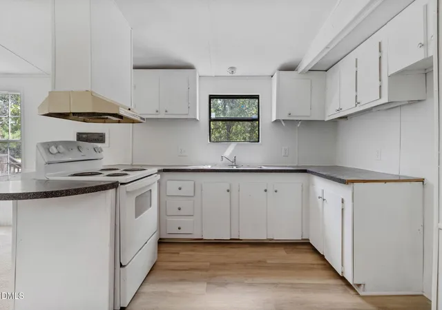 Photo 2 of Manufactured home for sale at 148 Autumn Dr, Vass, NC 28394 | MLS# 10191355 | Listing updated on 2026-09-26