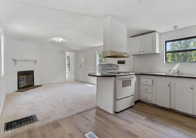 Photo 4 of Manufactured home for sale at 148 Autumn Dr, Vass, NC 28394 | MLS# 10191355 | Listing updated on 2026-09-26
