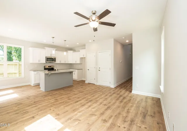 Photo 3 of Single family home for sale at 807 E Harnett St, Dunn, NC 28334 | MLS# 10192370 | Listing updated on 2026-09-12