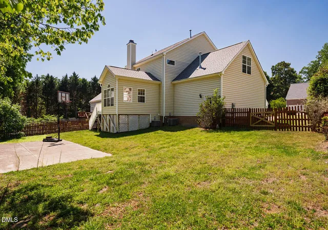 Photo 2 of Single family home for sale at 102 Adrians Pl, Chapel Hill, NC 27514 | MLS# 10191782 | Listing updated on 2026-09-14
