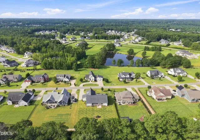 Photo 4 of Single family home for sale at 213 Allesandra Dr, Clayton, NC 27527 | MLS# 10191759 | Listing updated on 2026-09-20
