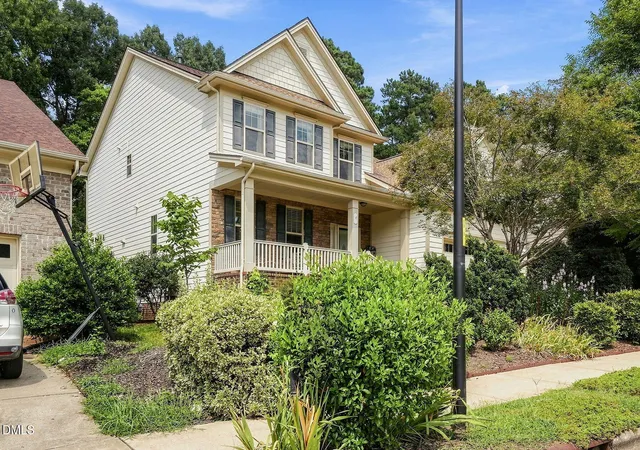 Photo 2 of Single family home for sale at 202 Briarfield Dr, Apex, NC 27502 | MLS# 10191417 | Listing updated on 2026-09-14