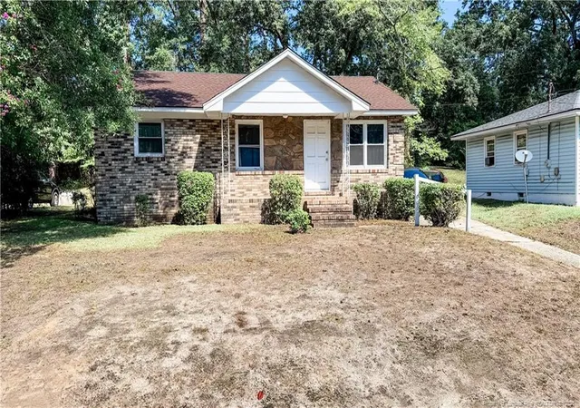 Photo 1 of Single family home for sale at 940 Fleetwood Dr, Fayetteville, NC 28305 | MLS# 768646 | Listing updated on 2026-09-08