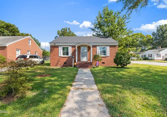 Photo 2 of Single family home for sale at 600 N Raiford St, Selma, NC 27576 | MLS# 10191840 | Listing updated on 2026-09-13