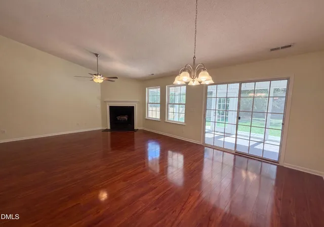 Photo 3 of Single family home for sale at 5512 Spindlewood Ct, Durham, NC 27703 | MLS# 10191389 | Listing updated on 2026-09-24