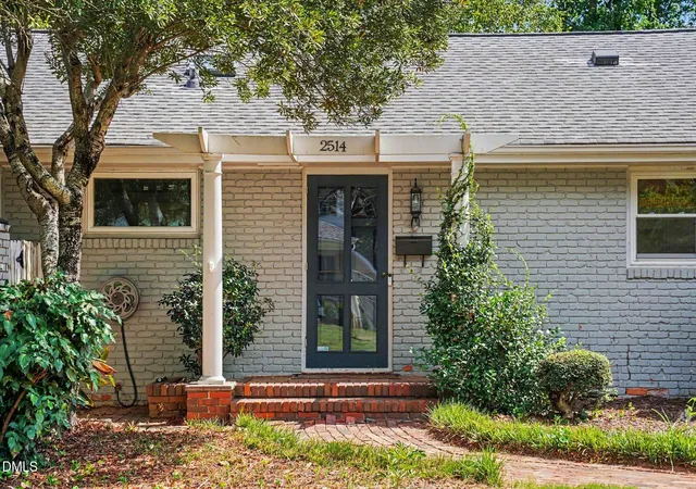 Photo 2 of Sale Pending at 2514 Medway Dr, Raleigh, NC 27608 | MLS# 10192422 | Listing updated on 2026-09-19