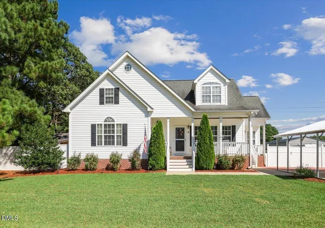 Photo 1 of Single family home for sale at 220 Leghorn Dr, Zebulon, NC 27597 | MLS# 10191655 | Listing updated on 2026-09-15