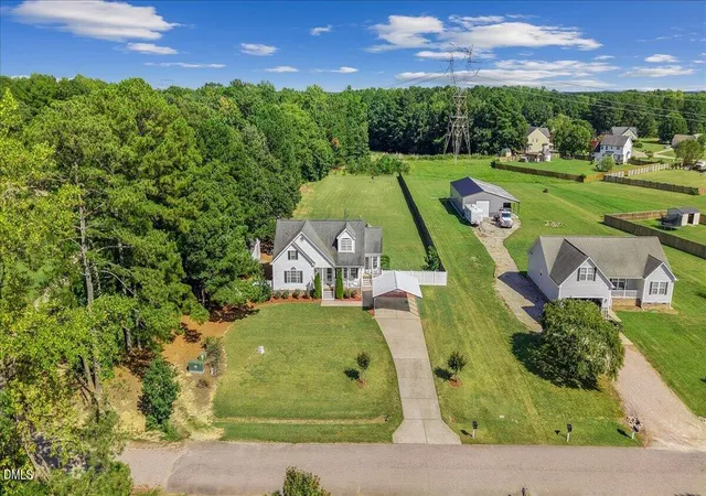 Photo 2 of Single family home for sale at 220 Leghorn Dr, Zebulon, NC 27597 | MLS# 10191655 | Listing updated on 2026-09-15