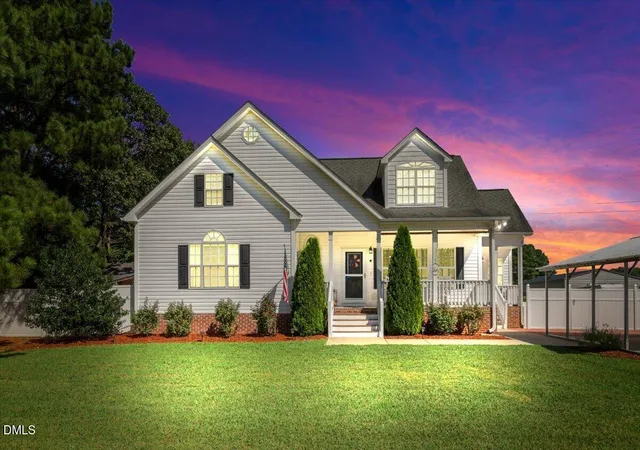 Photo 3 of Single family home for sale at 220 Leghorn Dr, Zebulon, NC 27597 | MLS# 10191655 | Listing updated on 2026-09-15