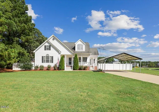 Photo 3 of Single family home for sale at 220 Leghorn Dr, Zebulon, NC 27597 | MLS# 10191655 | Listing updated on 2026-09-15