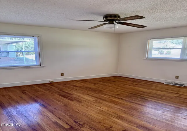 Photo 3 of Sale Pending at 402 Mitchell Ave, Franklinton, NC 27525 | MLS# 10191555 | Listing updated on 2026-09-14