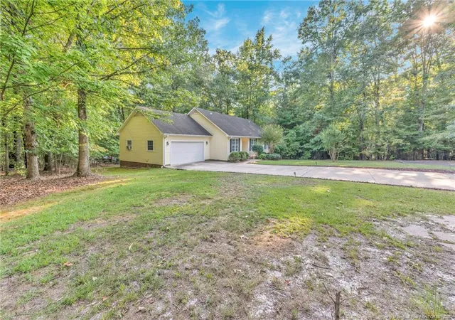 Photo 4 of Single family home for sale at 5122 Pheasant Ln, Sanford, NC 27332 | MLS# 769059 | Listing updated on 2026-09-10