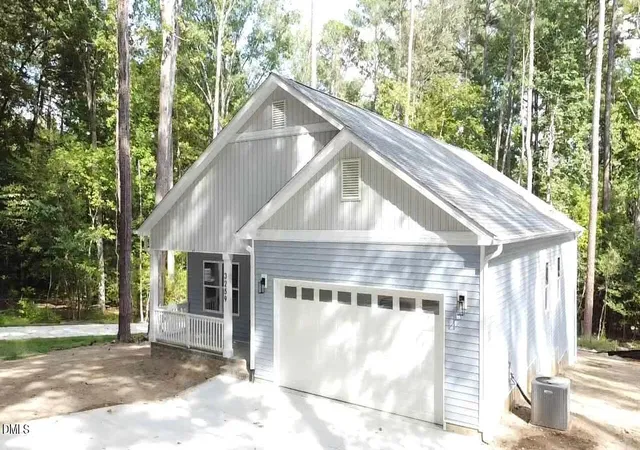Single family home for sale at 3259 Yorkshire Cir, Sanford, NC 27332 | MLS# 10191518