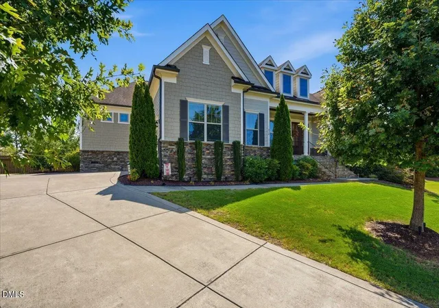 Photo 3 of Single family home for sale at 416 Whispering Hills Ct, Cary, NC 27519 | MLS# 10191656 | Listing updated on 2026-09-10