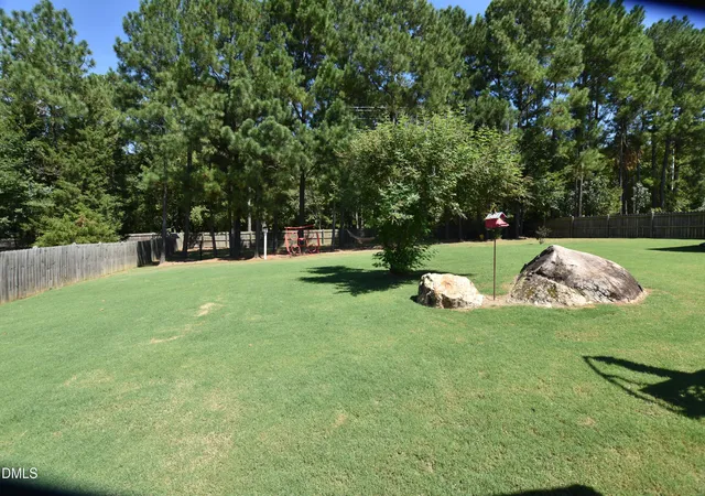 Photo 3 of Single family home for sale at 117 Elway Dr, Clayton, NC 27527 | MLS# 10191743 | Listing updated on 2026-10-01