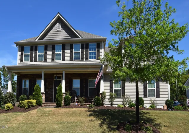 Photo 1 of Single family home for sale at 117 Elway Dr, Clayton, NC 27527 | MLS# 10191743 | Listing updated on 2026-10-01