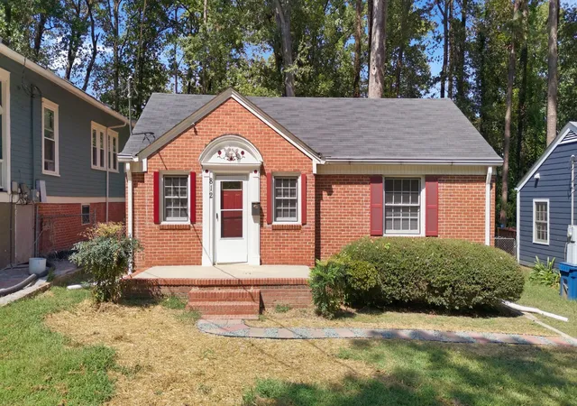 Photo 1 of Single family home for sale at 812 W Markham Ave, Durham, NC 27701 | MLS# 10191437 | Listing updated on 2026-09-09