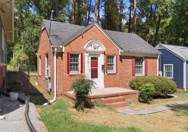 Photo 2 of Single family home for sale at 812 W Markham Ave, Durham, NC 27701 | MLS# 10191437 | Listing updated on 2026-09-09