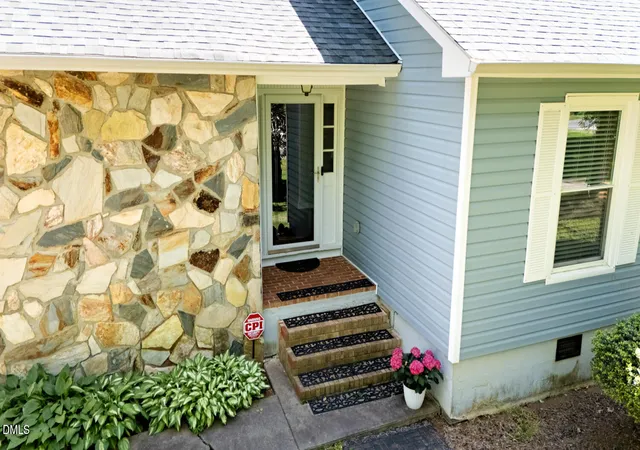Photo 3 of Sale Pending at 134 Longview Rd, Madison, NC 27025 | MLS# 10191469 | Listing updated on 2026-09-09