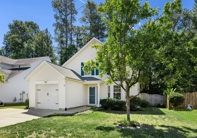 Photo 3 of Sale Pending at 201 Taylor Glen Dr, Morrisville, NC 27560 | MLS# 10191855 | Listing updated on 2026-09-16