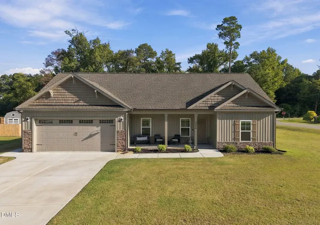 Photo 1 of Single family home for sale at 3066 Marion Hts Dr, Kinston, NC 28504 | MLS# 10193241 | Listing updated on 2026-09-26