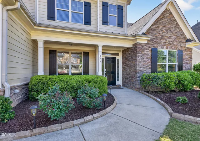 Photo 3 of Single family home for sale at 836 Boone Ridge Ln, Cary, NC 27519 | MLS# 10191670 | Listing updated on 2026-09-10