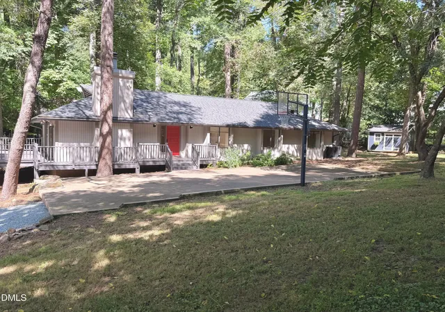 Photo 3 of Sale Pending at 141 Dixie Dr, Chapel Hill, NC 27514 | MLS# 10191663 | Listing updated on 2026-09-12