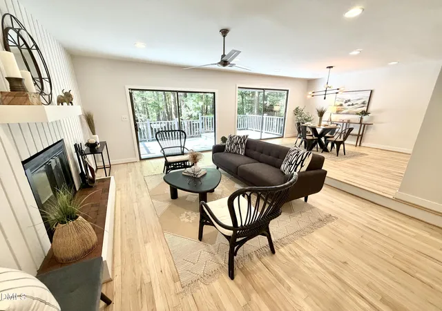 Photo 4 of Sale Pending at 141 Dixie Dr, Chapel Hill, NC 27514 | MLS# 10191663 | Listing updated on 2026-09-12