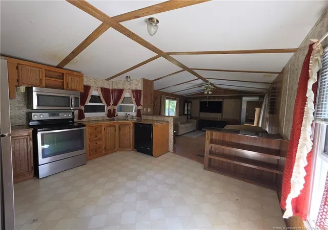 Photo 3 of Sale Pending at 237 Russellville Ct, Fayetteville, NC 28306 | MLS# 769058 | Listing updated on 2026-09-29