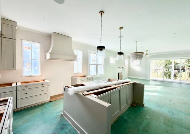 Photo 2 of Single family home for sale at 748 Currituck Dr, Raleigh, NC 27609 | MLS# 10191932 | Listing updated on 2026-09-10