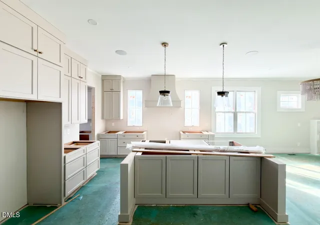 Photo 3 of Single family home for sale at 748 Currituck Dr, Raleigh, NC 27609 | MLS# 10191932 | Listing updated on 2026-09-10