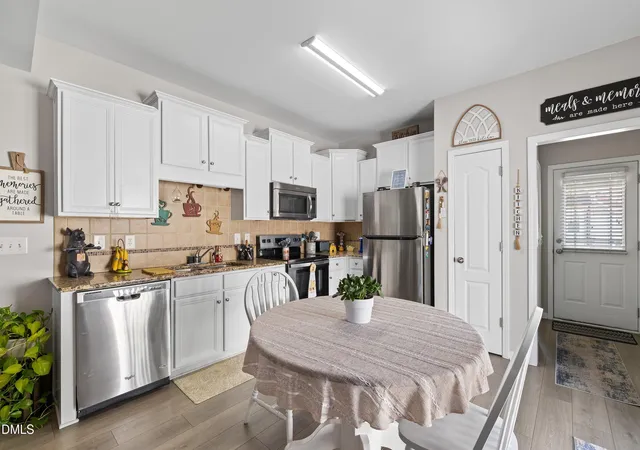 Photo 4 of Single family home for sale at 93 Scuppernong Way, Clayton, NC 27520 | MLS# 10191772 | Listing updated on 2026-09-13