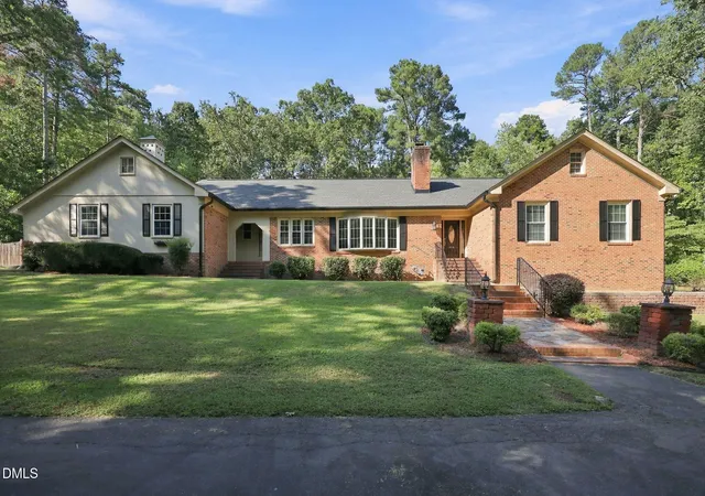 Photo 1 of Single family home for sale at 510 Valley Rd, Sanford, NC 27330 | MLS# 10193684 | Listing updated on 2026-09-27