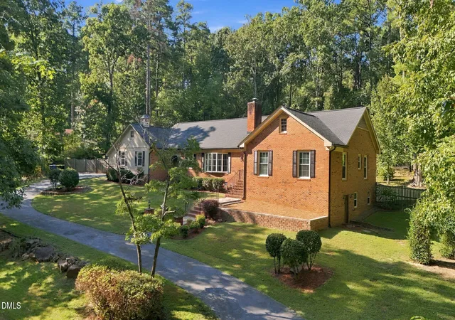 Photo 3 of Single family home for sale at 510 Valley Rd, Sanford, NC 27330 | MLS# 10193684 | Listing updated on 2026-09-27