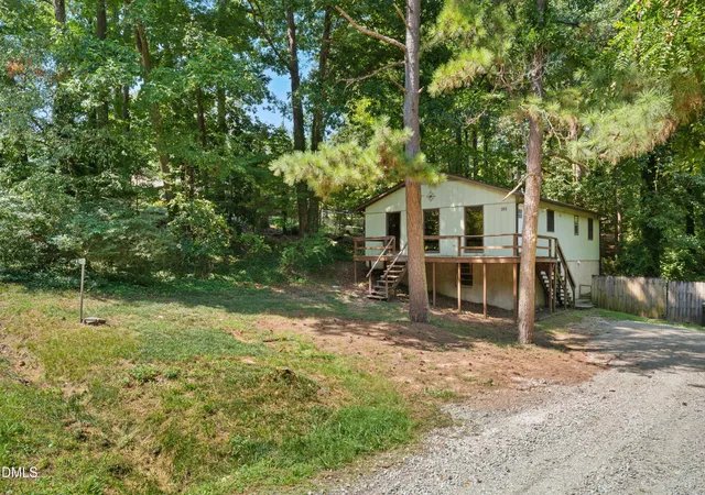 Photo 2 of Single family home for sale at 925 Fleming Dr, Durham, NC 27705 | MLS# 10192216 | Listing updated on 2026-10-09