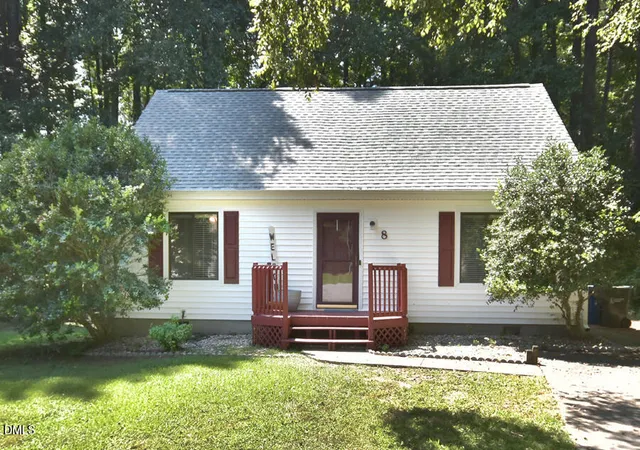 Photo 1 of Single family home for sale at 8 Tiffany Pl, Durham, NC 27705 | MLS# 10191557 | Listing updated on 2026-09-09