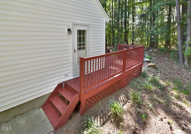 Photo 3 of Single family home for sale at 8 Tiffany Pl, Durham, NC 27705 | MLS# 10191557 | Listing updated on 2026-09-09