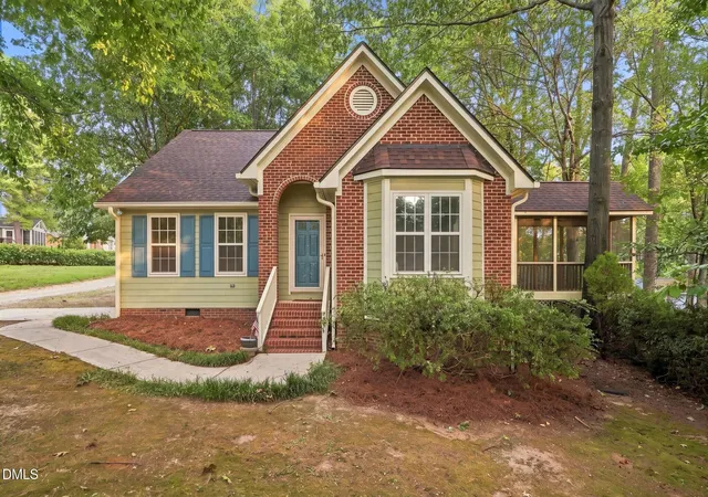 Photo 1 of Single family home for sale at 331 Rosehaven Dr, Raleigh, NC 27609 | MLS# 10191587 | Listing updated on 2026-09-30