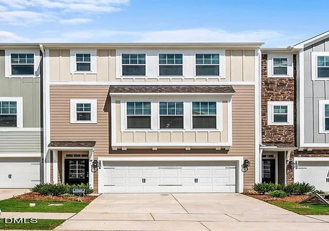 Photo 2 of Townhouse for sale at 2804 Austin Fls Sta, Apex, NC 27502 | MLS# 10191547 | Listing updated on 2026-10-04