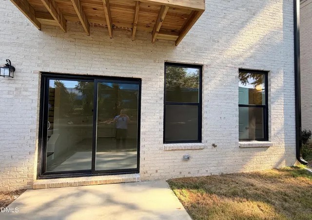 Photo 4 of Townhouse for sale at 129 Midtown Rows Way, Fuquay Varina, NC 27526 | MLS# 10191929 | Listing updated on 2026-09-10
