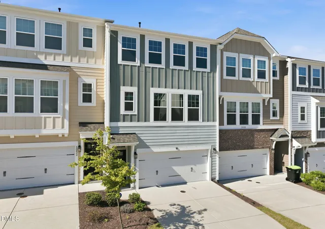 Photo 2 of Townhouse for sale at 1050 Commack Dr, Durham, NC 27703 | MLS# 10191610 | Listing updated on 2026-09-17