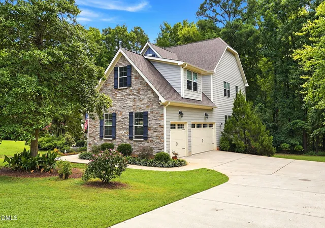 Photo 3 of Single family home for sale at 8013 Lakeshore Dr, Garner, NC 27529 | MLS# 10191626 | Listing updated on 2026-09-20
