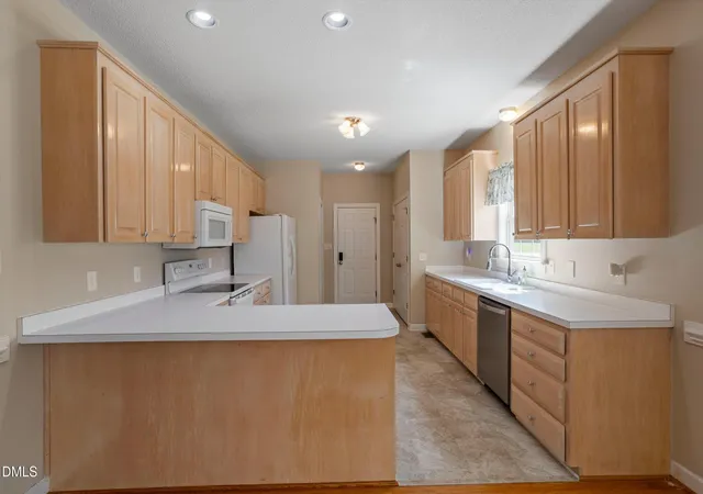 Photo 2 of Single family home for sale at 436 Olivia Way, Selma, NC 27576 | MLS# 10191660 | Listing updated on 2026-09-10