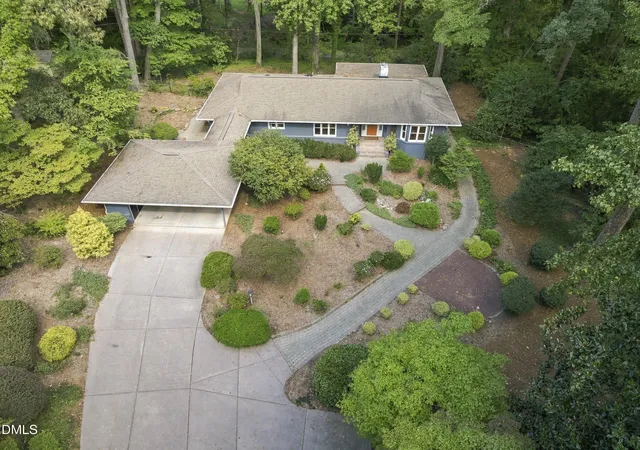 Photo 1 of Sale Pending at 1126 Sourwood Dr, Chapel Hill, NC 27517 | MLS# 10192389 | Listing updated on 2026-10-02