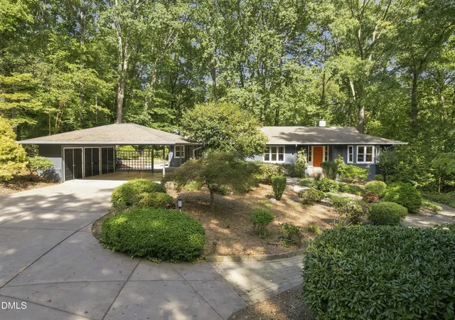 Photo 2 of Sale Pending at 1126 Sourwood Dr, Chapel Hill, NC 27517 | MLS# 10192389 | Listing updated on 2026-10-02