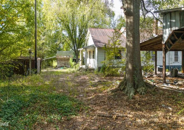 Photo 3 of Sale Pending at 1703 Parkertown Rd #A, Four Oaks, NC 27524 | MLS# 10191696 | Listing updated on 2026-09-16